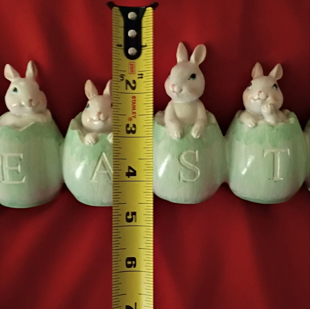 Collectibles🐇💚🐰 - Picture 4 of 10